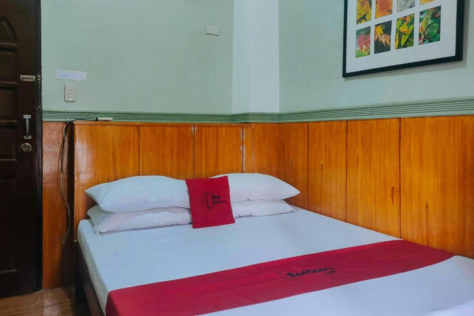 Reddoorz Near Colgante Bridge Naga City Zewnętrze zdjęcie